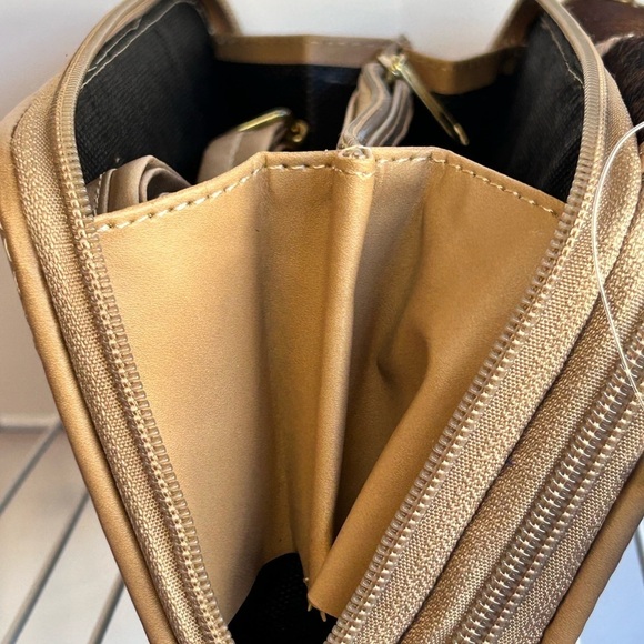 Crossbody Wallet- Tooled Mexican Hand Bag- bolsa Artisanal - Leather /Cowhide(B) - Picture 11 of 16